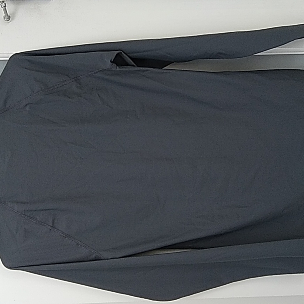 TopTen Rash Guard Top - Picture 3 of 4